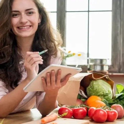 अलग-अलग उम्र की महिलाएं डाइट में किन चीजों को करें शामिल? जानिए एक्सपर्ट से